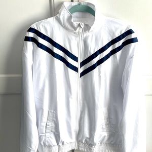 Zyia Active lightweight Zip Jacket